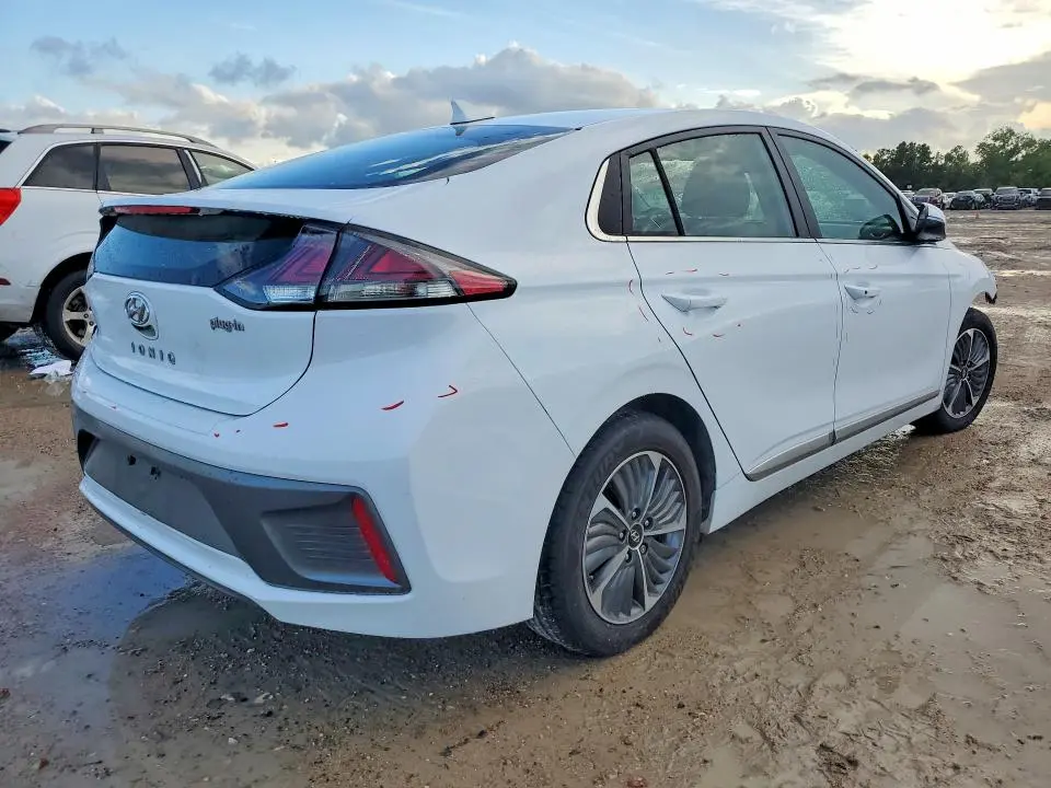 2021 HYUNDAI IONIQ SEL  