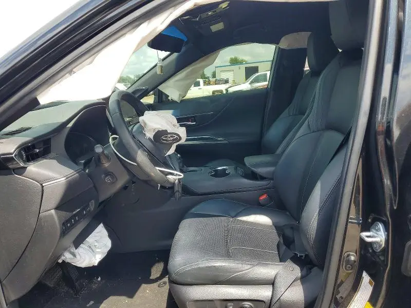 2021 TOYOTA VENZA LIMITED  