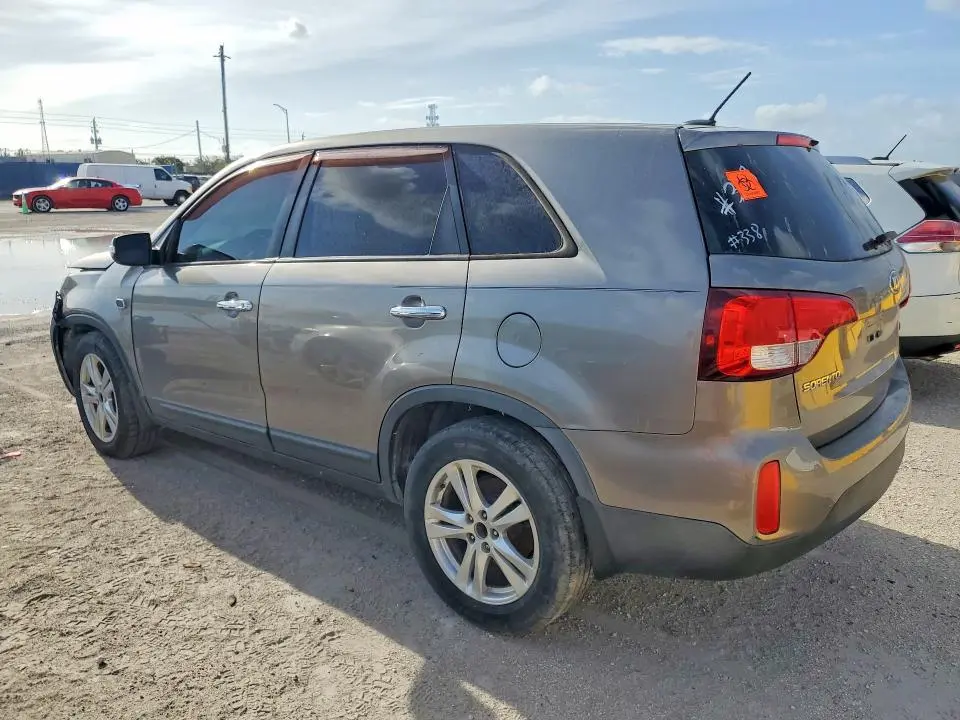 2014 KIA SORENTO LX  