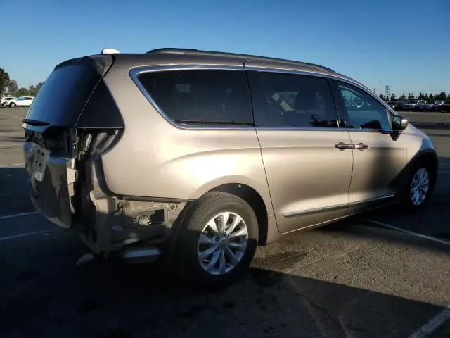 2017 CHRYSLER PACIFICA TOURING L  