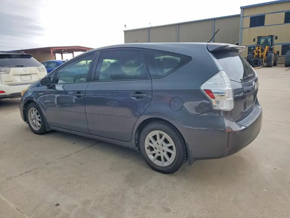 2013 TOYOTA PRIUS V TWO  