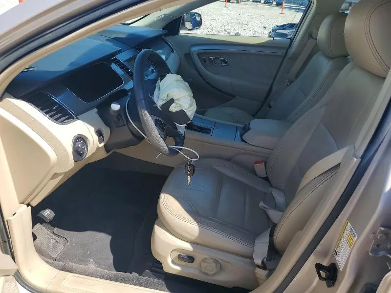 2017 FORD TAURUS SEL  