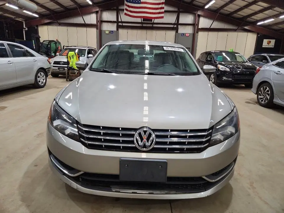2014 VOLKSWAGEN PASSAT SE  