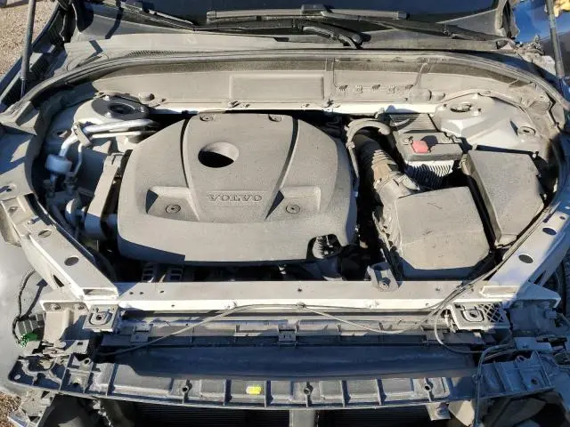 2019 VOLVO XC60 T6  