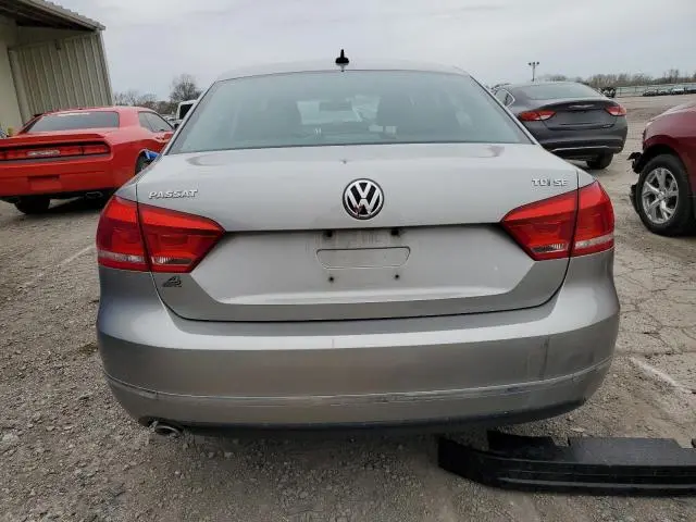 2013 VOLKSWAGEN PASSAT SE  
