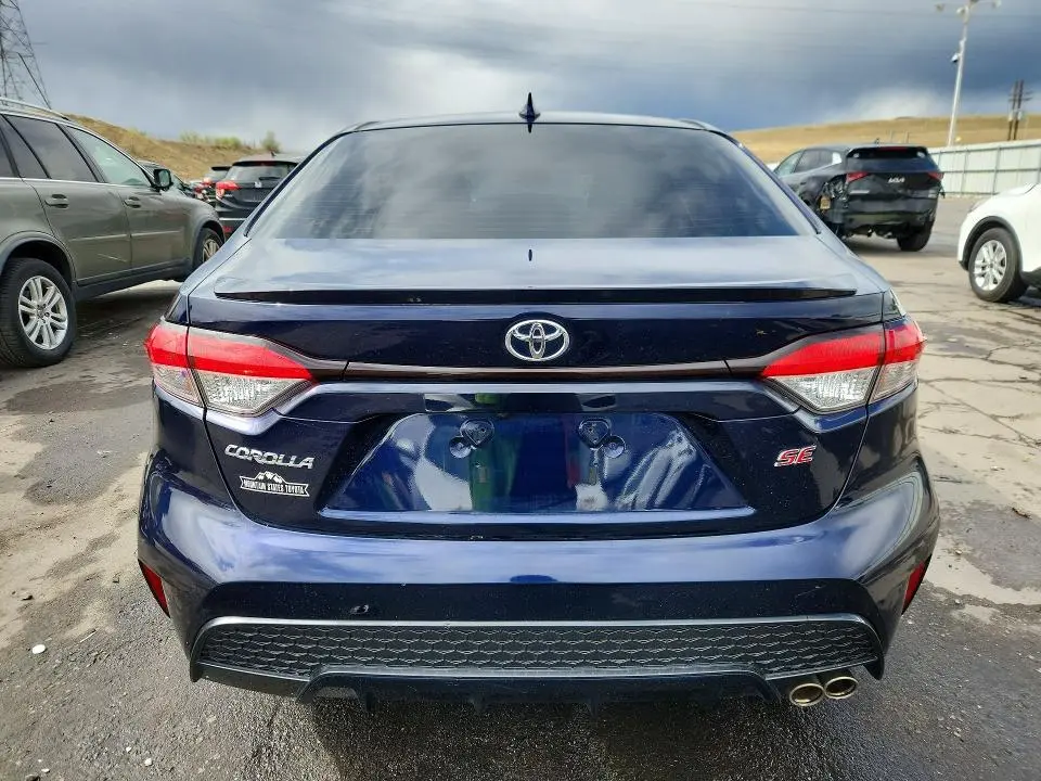 2022 TOYOTA COROLLA SE  