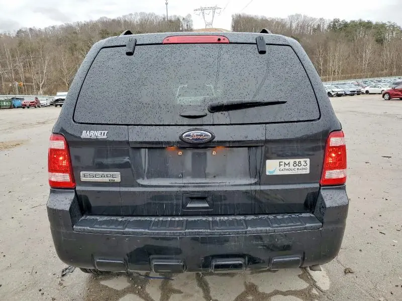 2011 FORD ESCAPE XLT  