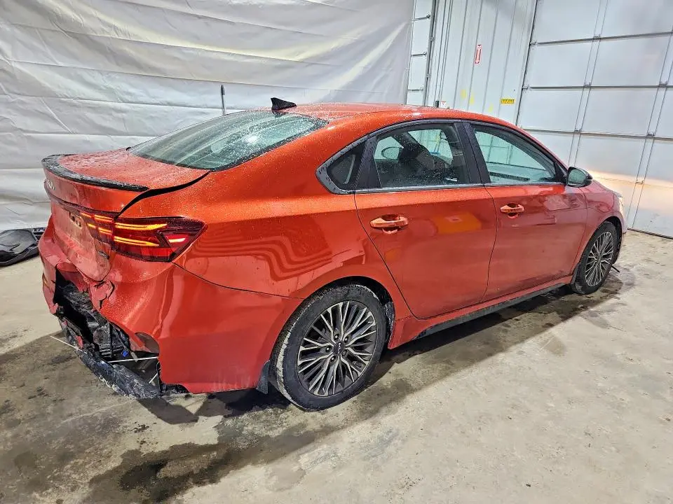 2022 KIA FORTE GT-LINE  