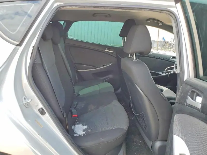 2013 HYUNDAI ACCENT GS  
