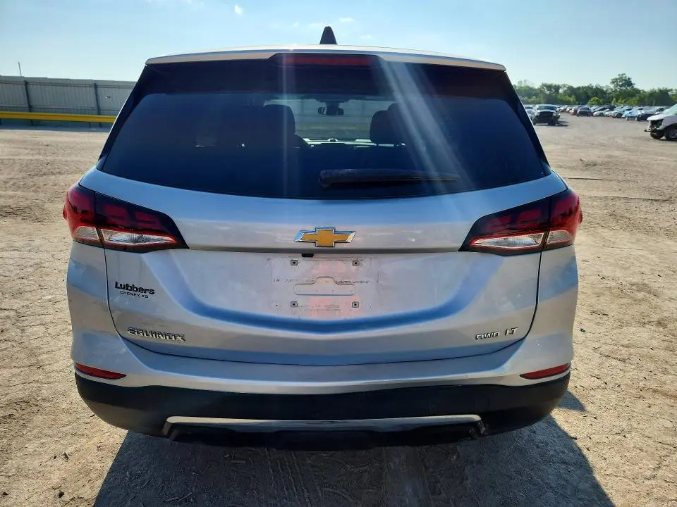 2022 CHEVROLET EQUINOX LT  