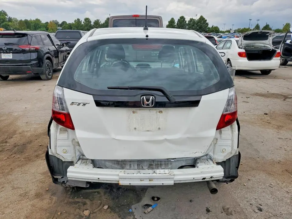 2011 HONDA FIT   
