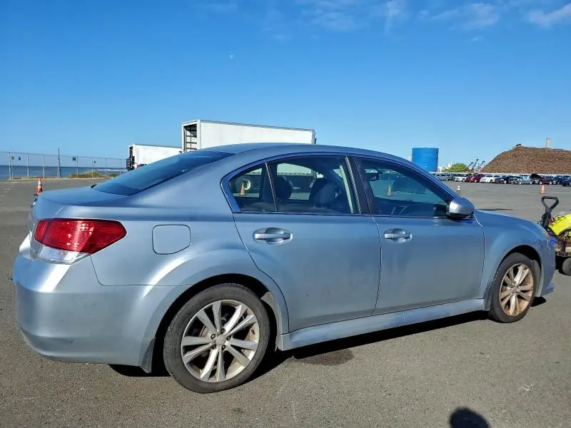 2013 SUBARU LEGACY 2.5I PREMIUM  