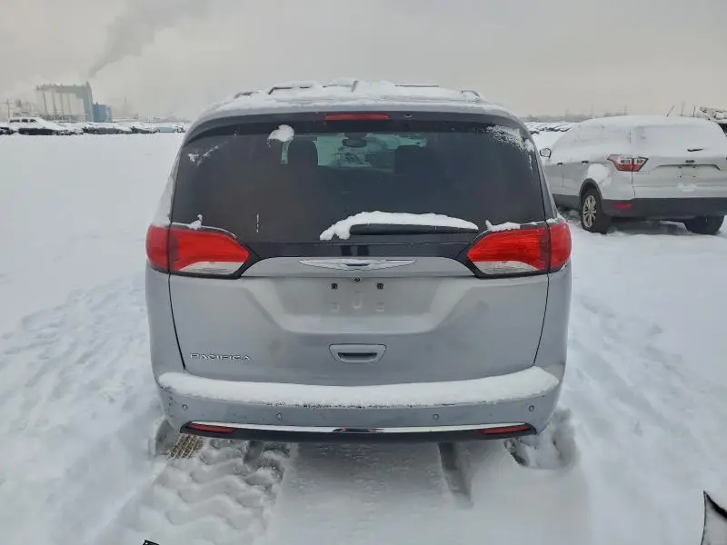 2017 CHRYSLER PACIFICA TOURING L  