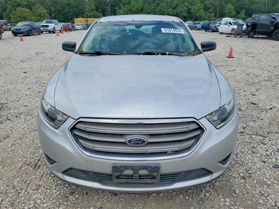 2016 FORD TAURUS SE  