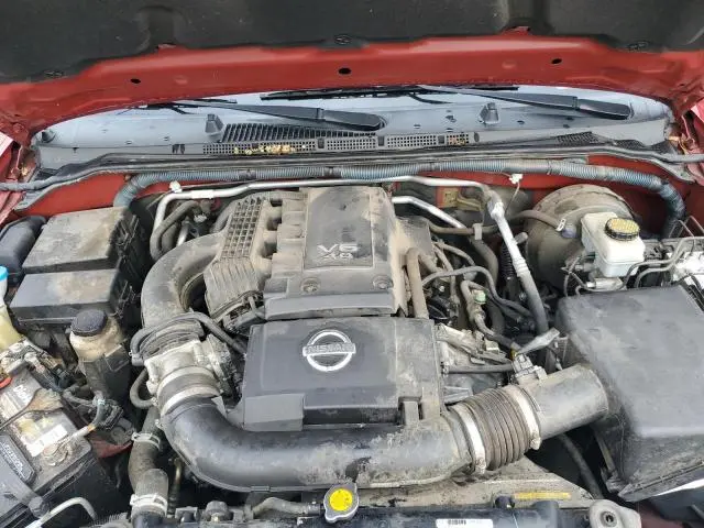 2010 NISSAN FRONTIER CREW CAB SE  