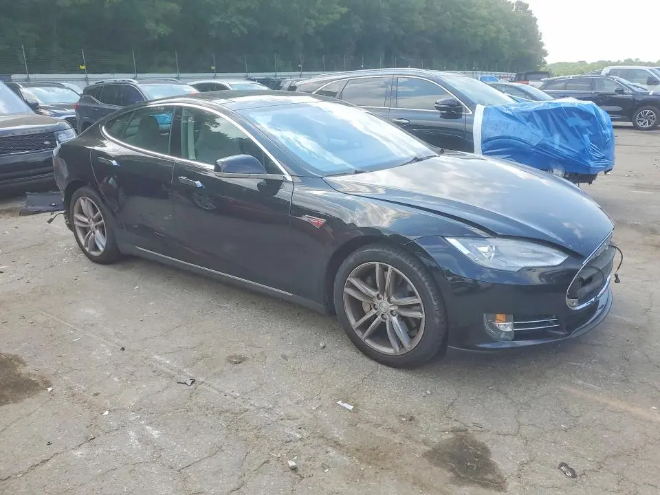 2015 TESLA MODEL S 85  