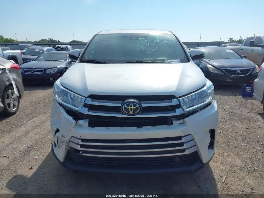 2019 TOYOTA HIGHLANDER LE