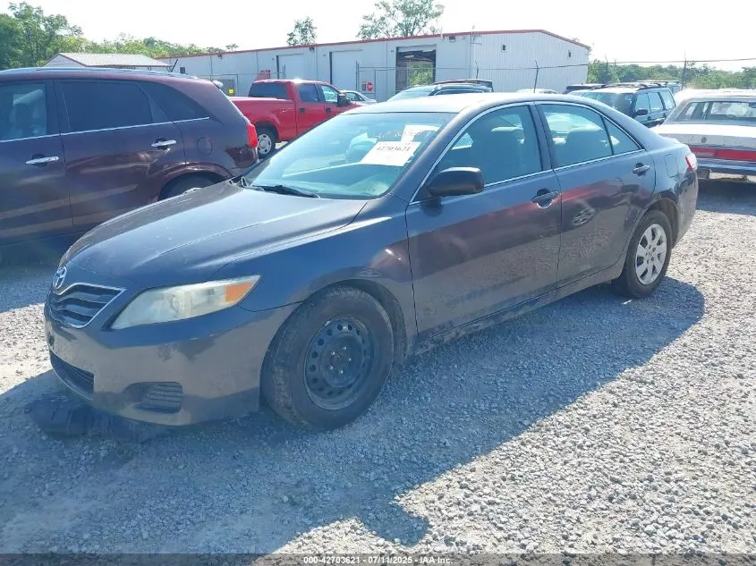 2011 TOYOTA CAMRY LE
