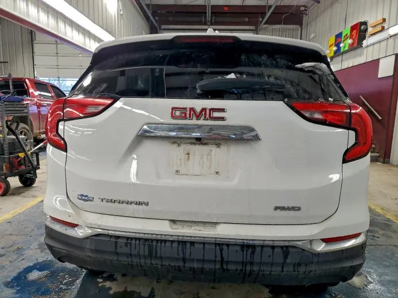 2018 GMC TERRAIN SLT  