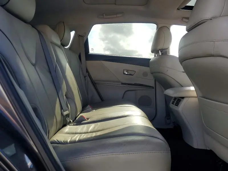 2013 TOYOTA VENZA XLE  