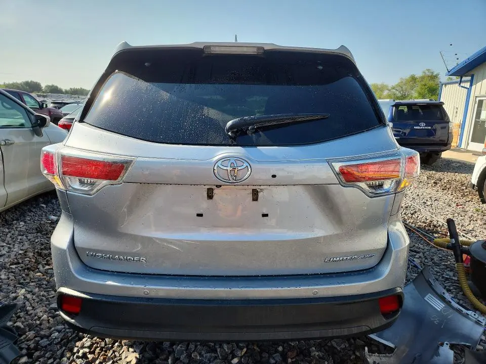 2016 TOYOTA HIGHLANDER LIMITED  