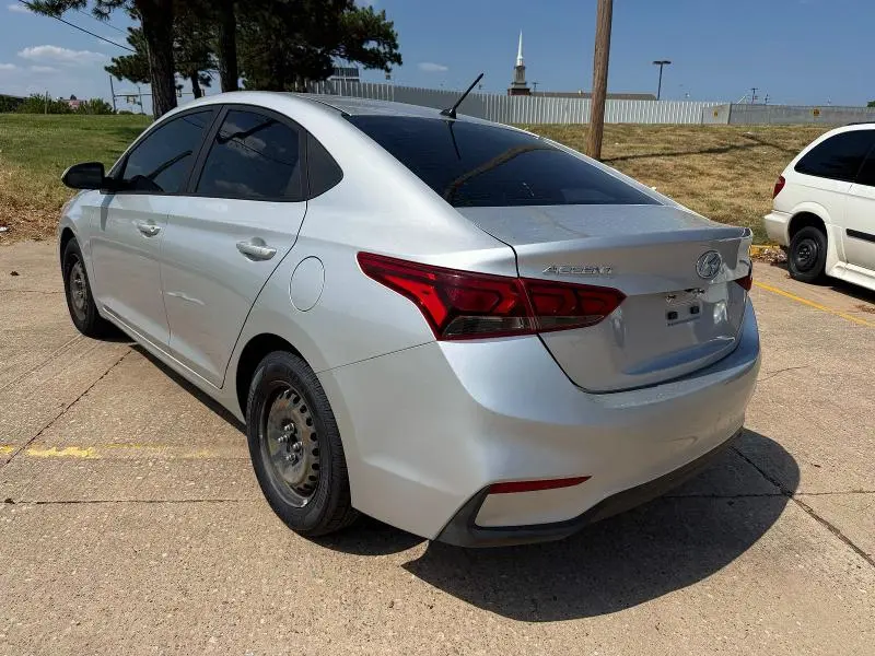 2019 HYUNDAI ACCENT SE  