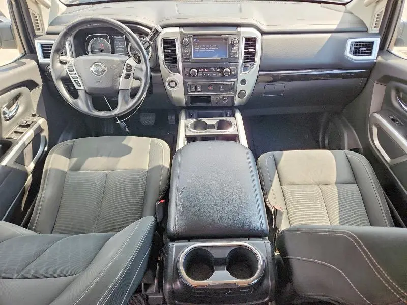 2018 NISSAN TITAN SV  