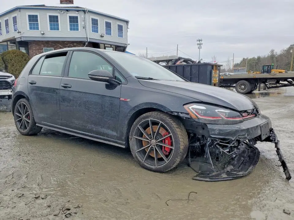 2021 VOLKSWAGEN GTI S  