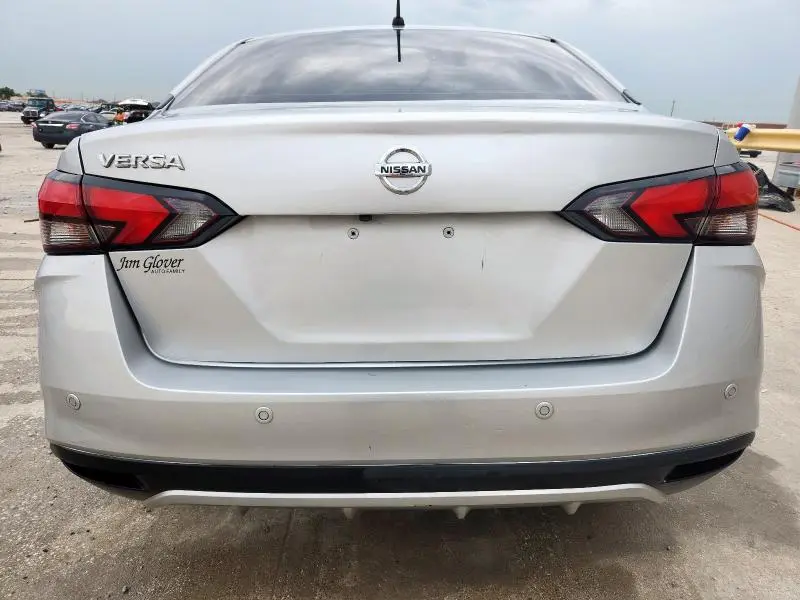 2021 NISSAN VERSA S  