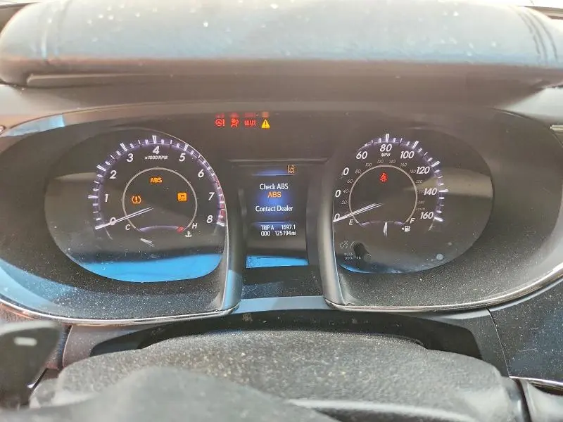 2018 TOYOTA AVALON XLE  