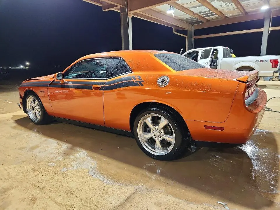2011 DODGE CHALLENGER R  