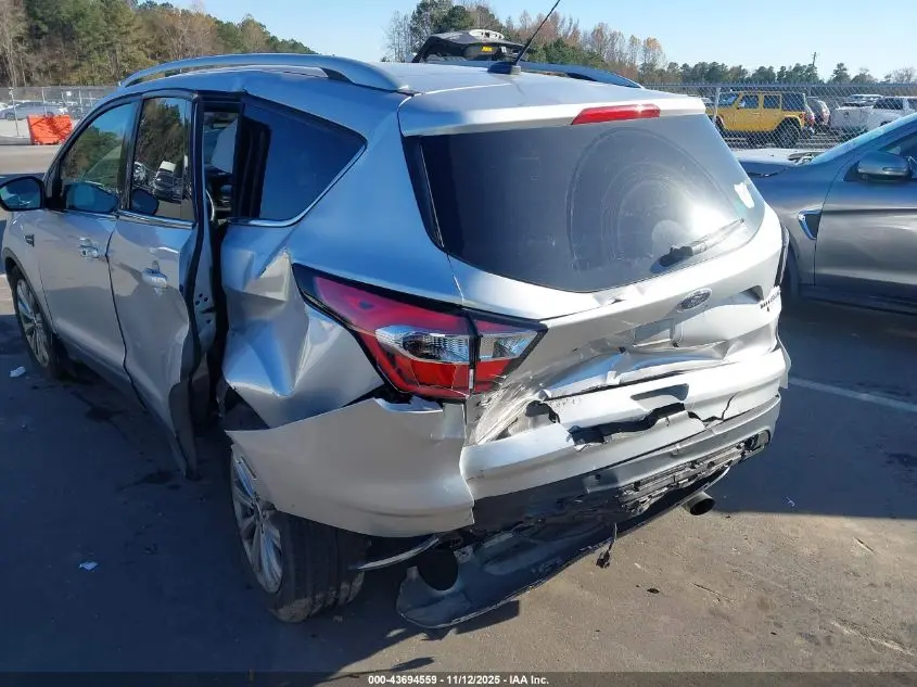 2017 FORD ESCAPE TITANIUM