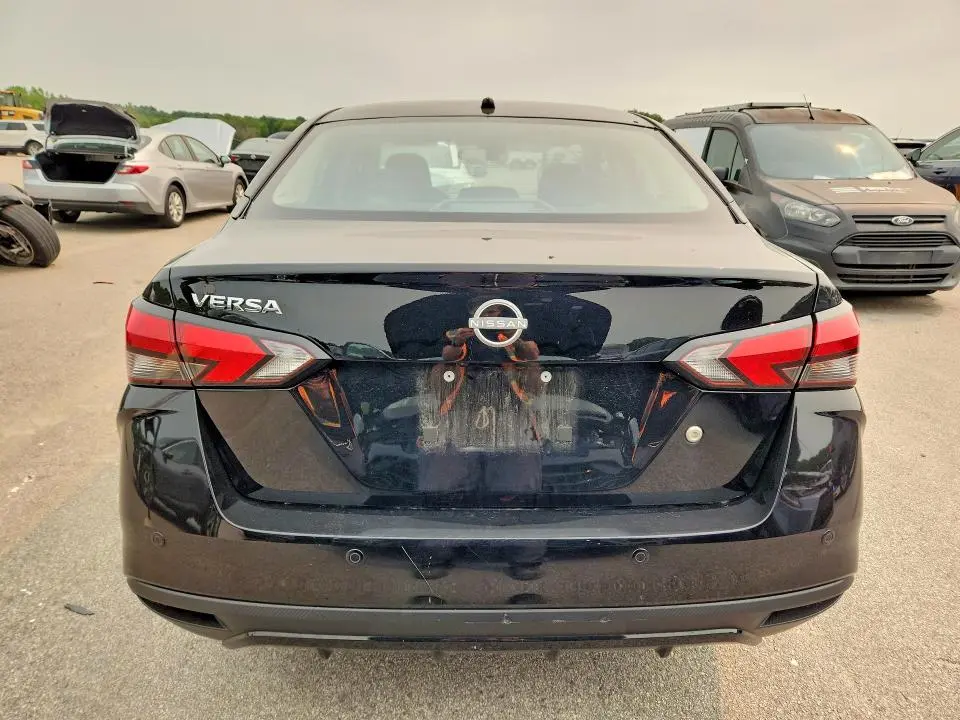 2025 NISSAN VERSA S  