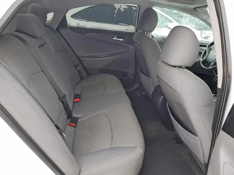 2011 HYUNDAI SONATA GLS  