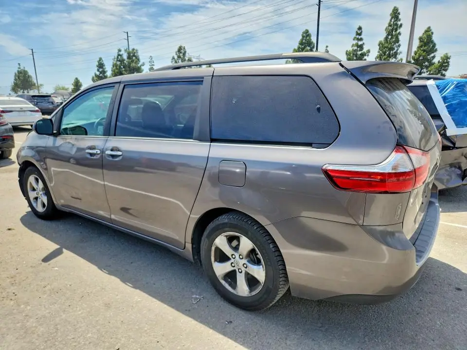 2017 TOYOTA SIENNA XLE 8-PASSENGER  
