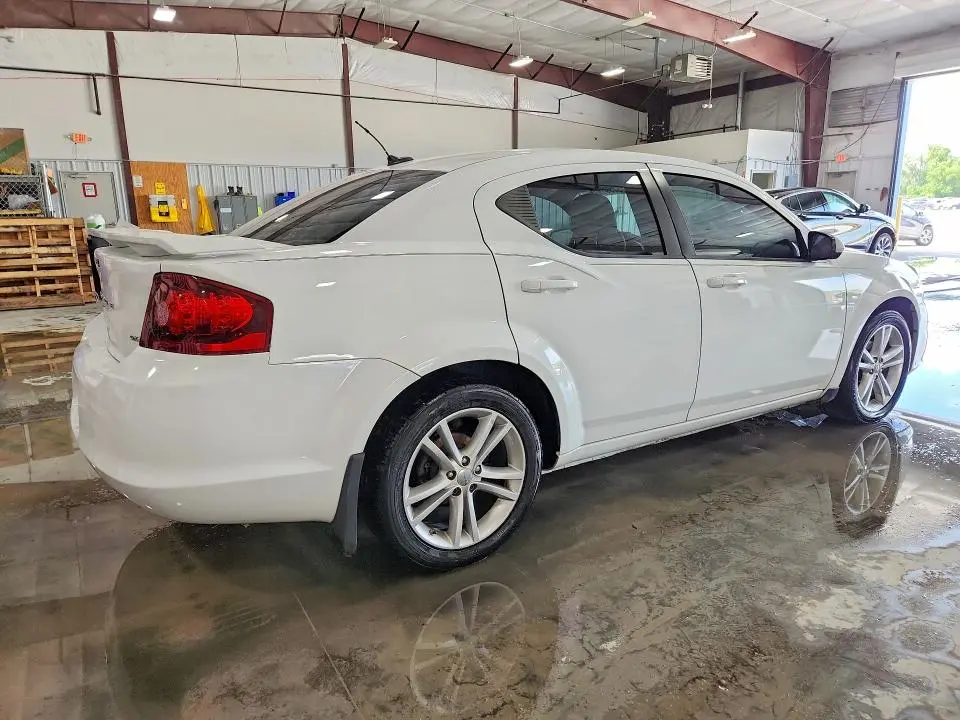 2012 DODGE AVENGER SXT  