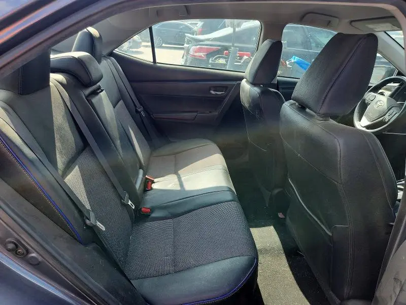 2017 TOYOTA COROLLA SE  