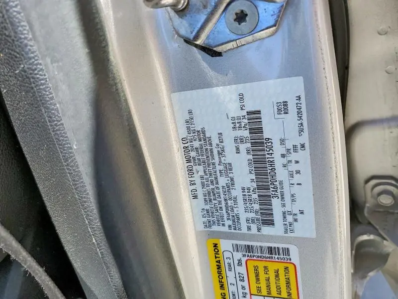 2017 FORD FUSION SE  