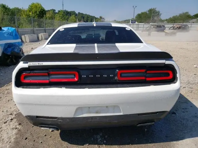 2016 DODGE CHALLENGER SXT  