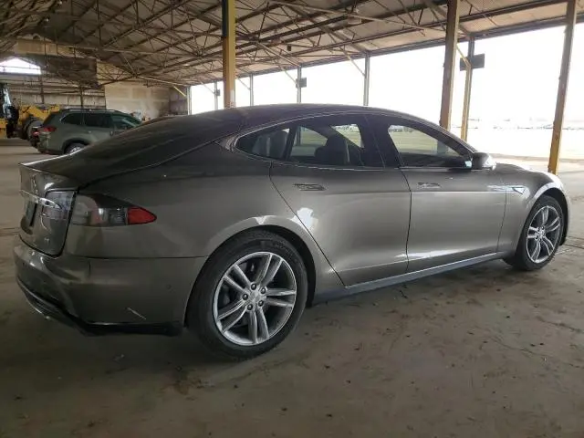 2015 TESLA MODEL S 85  