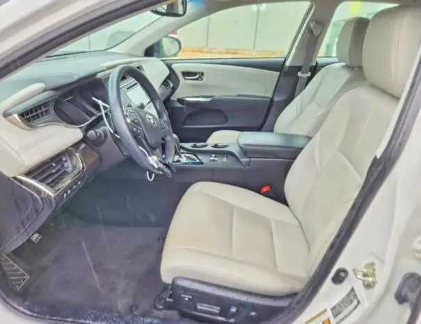 2016 TOYOTA AVALON LIMITED  