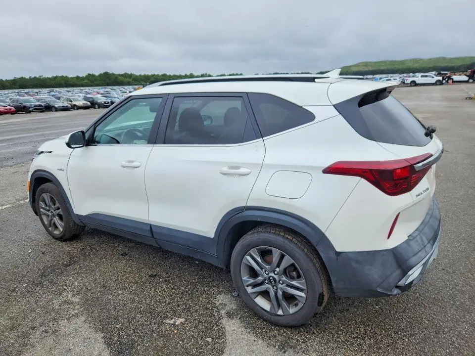 2021 KIA SELTOS S  