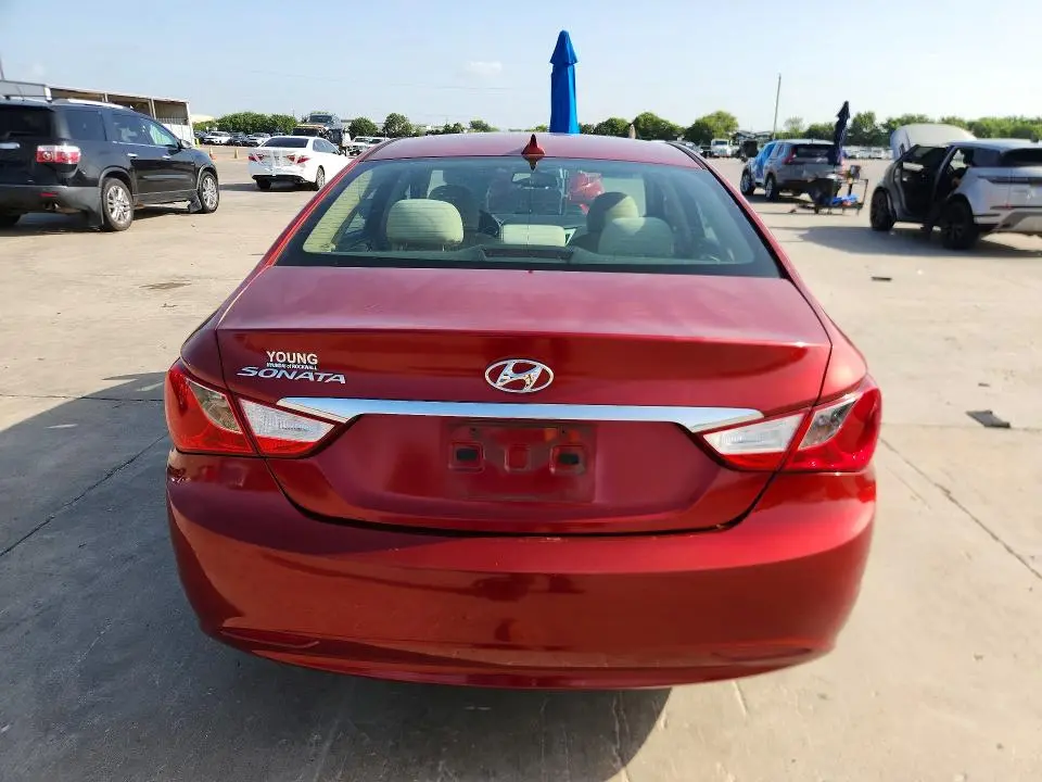 2013 HYUNDAI SONATA GLS  