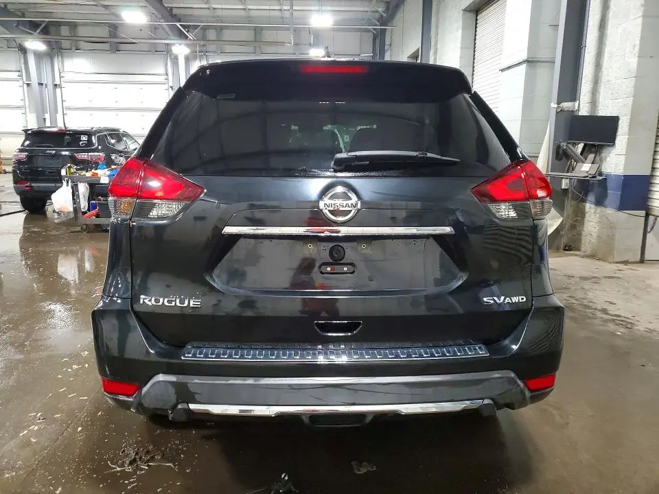 2018 NISSAN ROGUE SV  