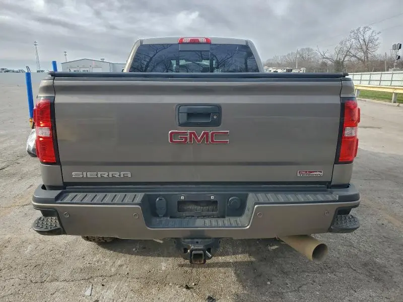 2017 GMC SIERRA K2500 SLT  