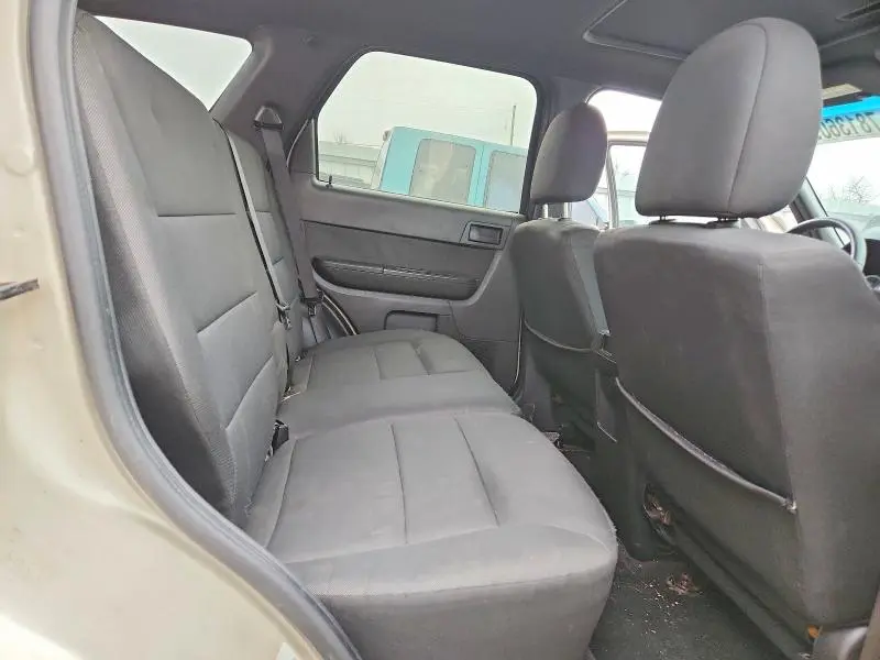 2011 FORD ESCAPE XLT  