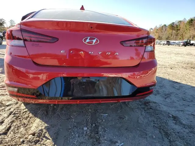 2020 HYUNDAI ELANTRA SEL  