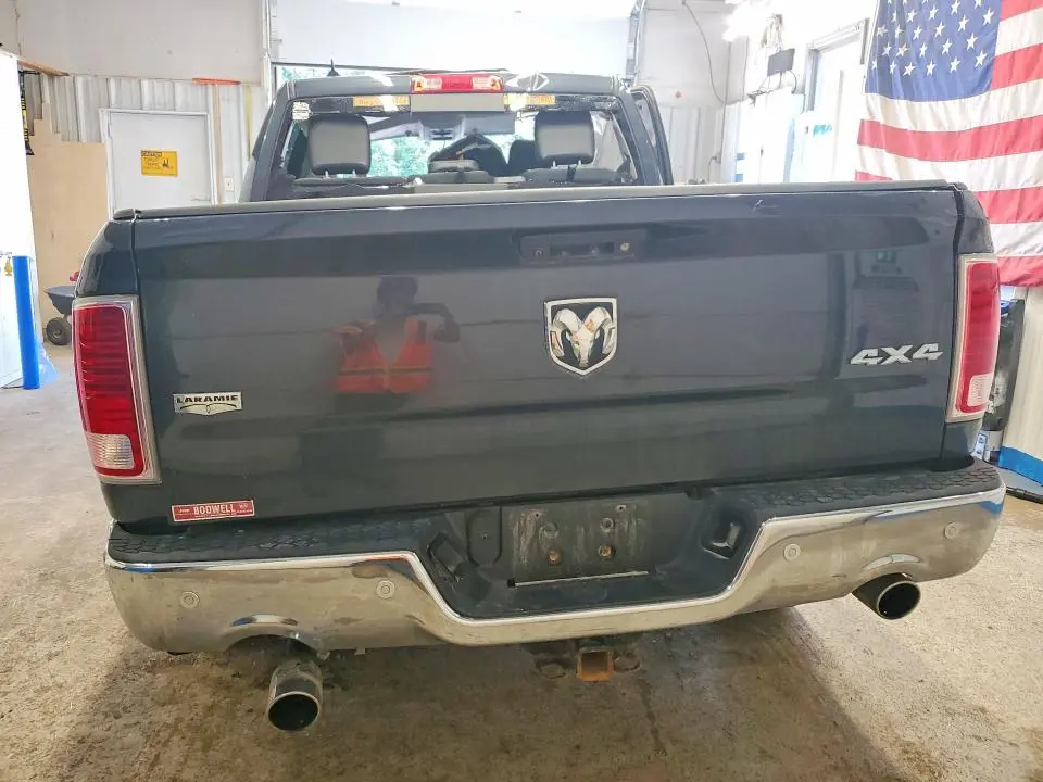 2016 RAM 1500 LARAMIE  
