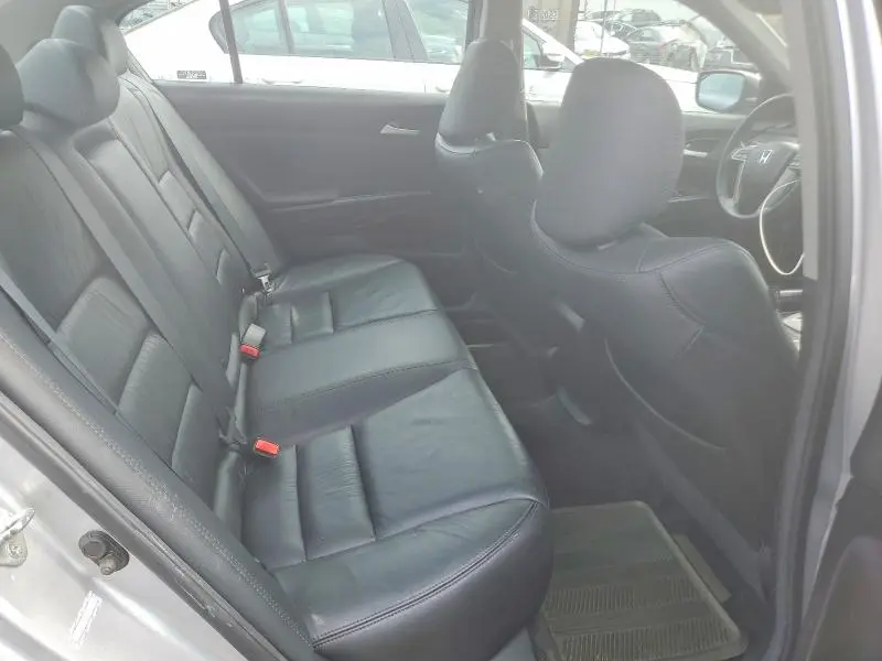 2011 HONDA ACCORD SE  