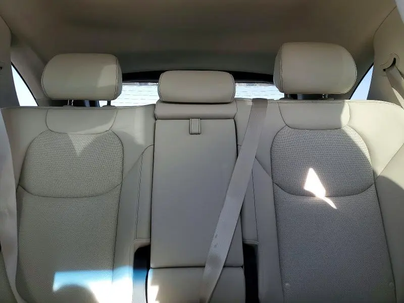 2025 GENESIS GV70 BASE  